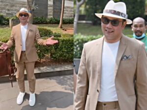 Ridwan Kamil ikut ramaikan Citayam Fashion Week dengan berjalan ala catwalk bersama deretan ojol. Buat banyak netizen gemas.