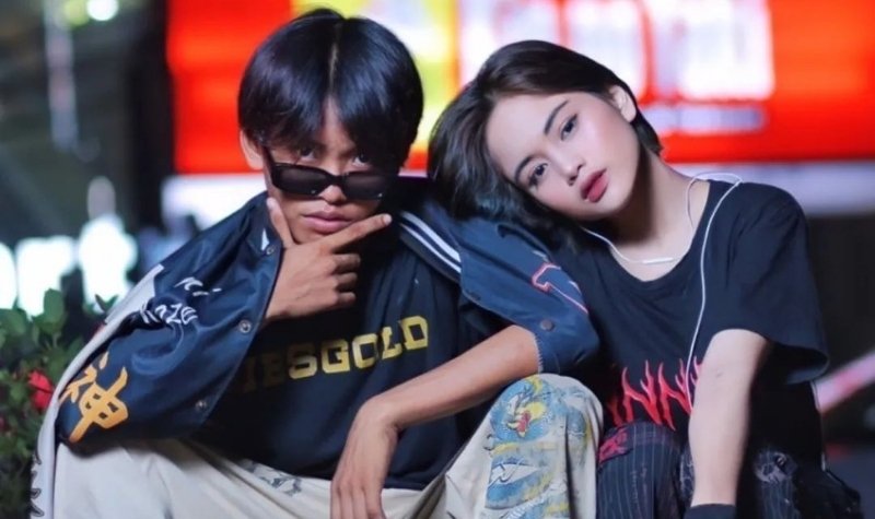 Citayam Fashion Week berhasil menghipnotis banyak pihak. Bukan Hanya Indonesia, bahkan media fashion internasional.