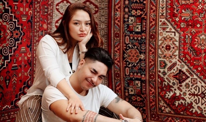 Siti Badriah dan suami membagikan kisah lucu mereka saat awal PDKT, siapa sangka kalau Siti Badriah yang naksir suami duluan.