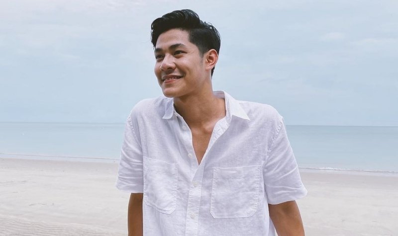 Meerqeen mengunggah foto dirinya saat memerankan Firdaus dalam series yang ia mainkan. Ia ucap rindu di caption miliknya.