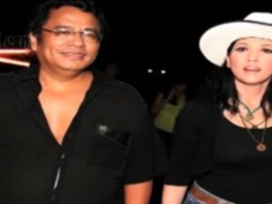 Hotman Paris memposting potret jadulnya saat tengah bersama Meriam Belina sehingga netizen pun menyebut jika Meriam Belina merupakan mantan terindah Hotman Paris.