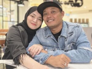 Nathalie Holscher ungkap secara blak-blakan alasan dirinya ingin berpisah dan bercerai dengan comedian Sule, terutama tak merasa bahagia. 