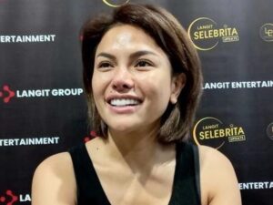 Nikita Mirzani menceritakan dirinya yang berkulit putih bersih dan tidak memiliki tato di masa lampau, netizen pun menyindir bahwa Nikita Mirzani terkesan memuji dirinya sendiri.