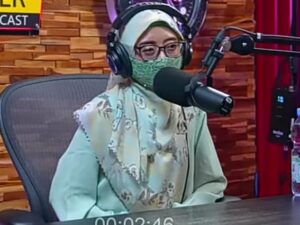 Nur, wanita yang ditipu oleh seorang wanita yang mengaku jadi pria mengaku saat lakukan hubungan suami istri lampunya selalu dimatikan.