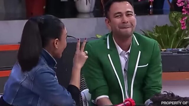 Raffi Ahmad belum lama ini dipertemukan dengan mantan kekasihnya Yuni Shara, ia pun langsung mempertanyakan kekasih baru Yuni Shara.
