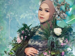 Kandungan Ria Ricis kini diketahui sudah berusia 9 bulan dan sudah bisa melahirkan, namun ia memilih untuk menundah hal tersebut.