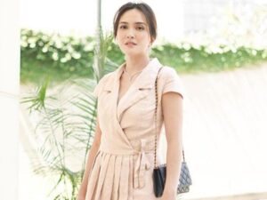 Shandy Aulia memamerkan body goalsnya lewat pakaian minim yang dikenakannya sehingga membuat jantung pria berdegup kencang