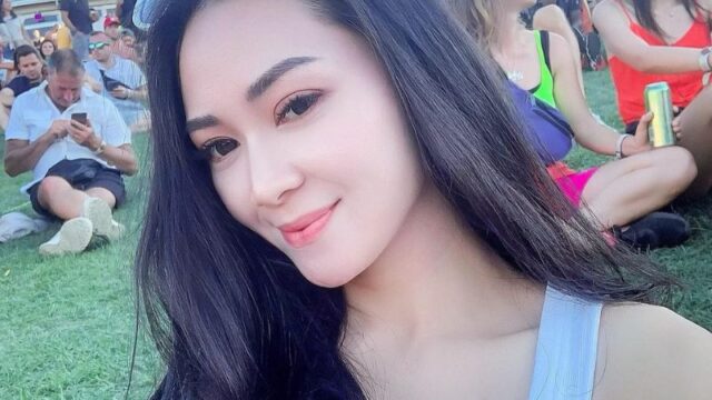 Beiby Michiko Go ucapkan selamat bagi Hotman Paris atas club barunya. Netizen malah penasaran berapa gaji yang didapat karena sering liburan.