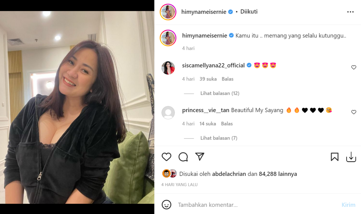 Sosok pemersatu bangsa, yakni Tante Erni dipuji netizen sebagai pemilik senyum manis terindah serta penampilan yang semakin wow.
