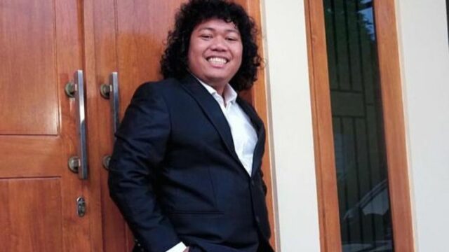 Cekricek.id - Tingkah Marshel Widianto ketika menggoda seorang wanita boleh menjadi sorotan banyak netizen, dibuat jadi klepek-klepek
