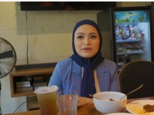 Nathalie Holscher beri pesan menyentuh untuk Ferdi anak sambungnya. Ungkap jika bagi dirinya, Ferdi sudah dianggap sebagai anak pertamanya.