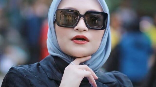 Nathalie Holscher kembali mendulang pujian, terlihat jauh lebih fresh setekah berpisah dari sang comedian, disbanding beberapa bulan lalu.