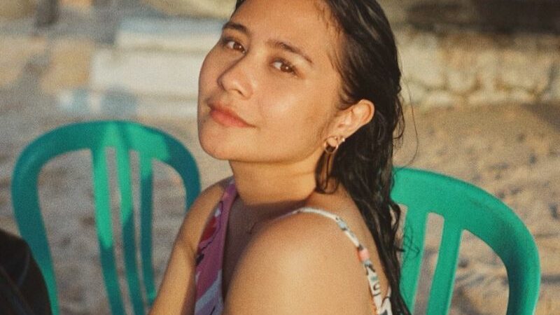 Prilly Latuconsina dipuji selalu miliki chemistry yang begitu kuat jika dipasangakan dengan siapa saja, tak heran jadi ratu series.