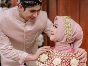 Ria Ricis melahirkan anak perempuan pada pukul 08.26 paagi tadi, Selasa (26/7/2022) di Rsia Bina Medika, Bintaro.
