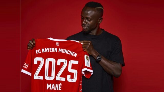 Sadio Mane, mengatakan dirinya pindah dari Liverpool ke Bayern Munchen bukan untuk menggantikan Robert Lewandowski