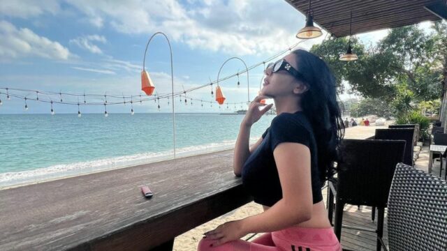 Siva Aprilia ungkap kekesalan jika berat badannya terutama bagian lengan begitu cepat gemuk jika banyak makan.