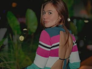 Wulan Guritno miliki kecantikan yang begitu mengagetkan, netizen jadi beramai-ramai minta agar ia culik secara pribadi.