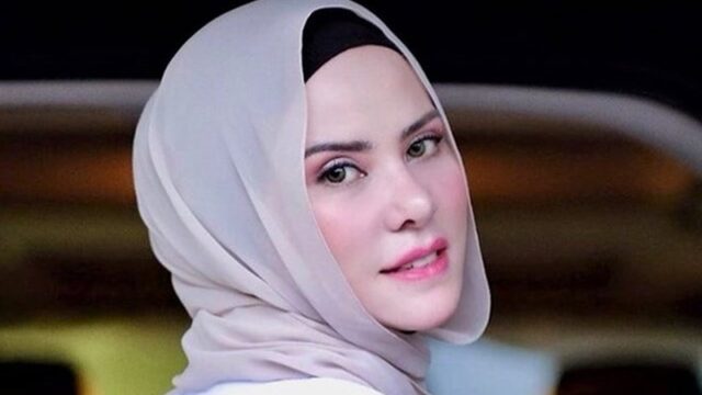 Mantan pengacara Angel Lelga, Deolipa Yumara diduga akan melaporkan dan menuntut Angel Lelga senilai 6 M karena merasa telah dirugikan.