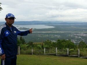 Emral Abus, Pelatih Asal Pesisir Selatan Yang Selalu Jadi ‘Dewa Perlindung’ Persib
