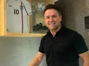 Ini Profil Singkat Michael Owen, Legenda Inggris Yang Dihadiahi Kaos Oleh Rafathar