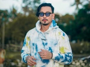Denny Sumargo menceritakan perihal sebutan channel kutukan  pada Podcast miliknya, ternyata ia sempat trauma.