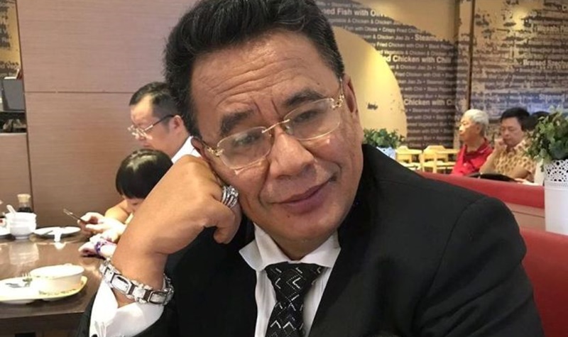 Hotman Paris menyebut hukum di Indonesia sangatlah mahal karena seorang ibu tampak menangis tidak mendapatkan keadilan di sebuah warung kopi.