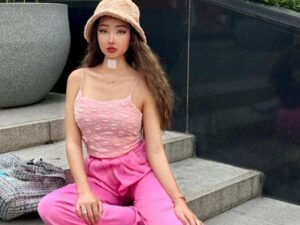 Selebgram Lucinta Luna belum lama ini hebohkan warganet dengan unggahan di akun Instagram pribadinya yang disebut seperti barbie, Selasa (2/8/2022).