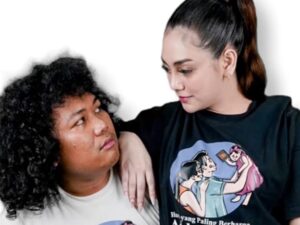 Marshel Widianto mengunggah video baru di laman Instagram pribadinya bersama dengan Celine Evangelista yang melakukan fotoshoot pakai baju kaus.