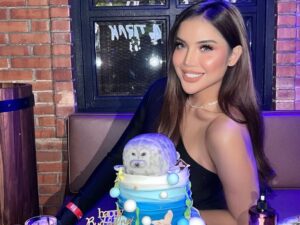 Millen Cyrus bikin pangling ketika merayakan ulang tahunnya yang ke-23, akibatnya ia diminta agar mengurangi rasa insecure wanita tulen dengannya.