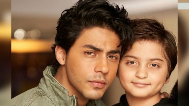 Aryan Khan, putra sulung Shah Rukh Khan, akhirnya mengunggah foto Instagram setelah sekian lama, wajahnya makin mirip ayahnya.