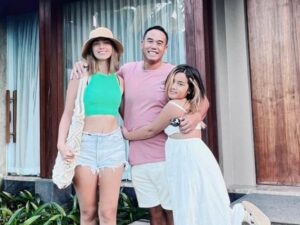 Nia Ramadhani miliki penampilan yang awet muda, meski sudah memiliki tiga orang anak. Dia bahkan masih cocok menyandang usia remaja.