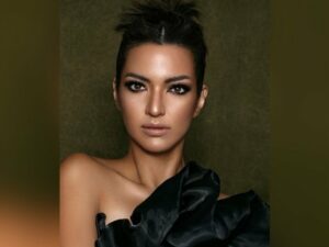 Nia Ramadhani pamerkan wajah dengan riasan tebal di pemotretan terbarunya. Penampilannya sampai dikira netizen sebagai Kendall Jenner.