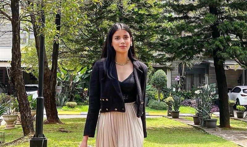 Istri Deddy Corbuzier, Sabrina Chairunnisa dijuluki oleh netizen sebagai istri artis kaya raya yang hidupnya paling adem ayem tanpa huru-hara.