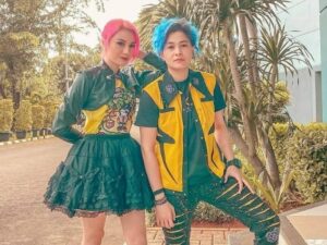 The Virgin sudah lama tak tampil bernyanyi di layar televisi, sekarang grup musik yang beranggotakan dua orang wanita ini akan comeback.
