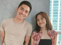 Adhisty Zara membagikan fotonya bersama Emir Mahira dan sejumlah artis lainnya. Netizen dibuat penasaran dengan projek baru mereka.