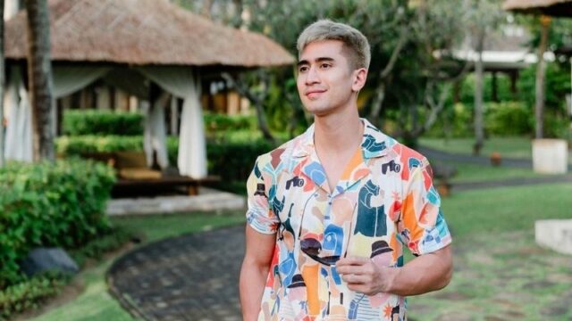 Nama Verrel Bramasta tiba-tiba saja muncul dalam trending nomor 1 di Twitter, dia terkejut karena dilamar oleh cewek-cewek se-Indonesia.
