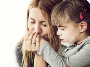 Anak terluka secara batin misalnya karena kehilangan orang tua bukanlah perkara mudah, ternyata bisa lakukan cara ini untuk mengatasinya.