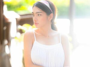 Angel Karamoy yang punya paras seperti malaikat dari anggapan banyak netizen ini benar-benar jadi wanita idola kaum pria.