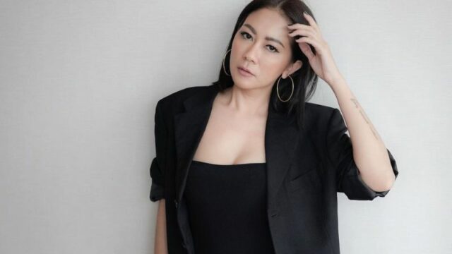 Atien Simon dengan begitu percaya diri beri penawaran menarik bagi netizen, yaitu ingin menjadi adik atau anak angkatnya.