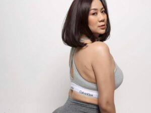 Tante Ernie berikan pesan sekaligus solusi untuk para wanita agar mudah mendapatkan jodoh. Salah satunya adalah tidak boleh galak.