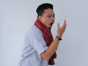 Cekricek.id - Mulut kita dimaksudkan untuk berfungsi sebagai lingkungan yang lembab. Mulut memiliki air liur yang diproduksi oleh kelenjar ludah. Dimana, ludah adalah cairan yang akan membantu memecah partikel makanan, membersihkan gigi dari kotoran, melindungi dari kerusakan gigi, dan membantu memudahkan menelan.