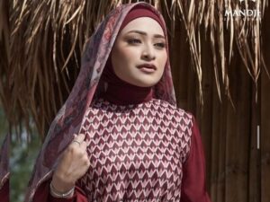 Cekricek.id - Nathalie Holscher terlihat sangat cocok saat mengenakan setelan gamis bercorak dalam salah satu unggahan Instagram terbarunya. Dia dipuji netizen dan dianggap jauh lebih cocok dengan setelan itu. Baju gamis yang dipakainya itu rupanya adalah produk jualannya yang berkolaborasi dengan salah satu merk pakaian muslim.