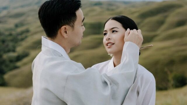 Momen liburan Maudy Ayunda dan Jesse Choi yang diunggah di akun YouTube miliknya menjadi trending. Keromantisan keduanya bikin baper.