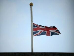 Pemerintah Inggris akan mengkonfirmasi waktu berkabung nasional usai kematian Ratu Elizabeth II yang diperkirakan selama 12 sampai 13 hari.