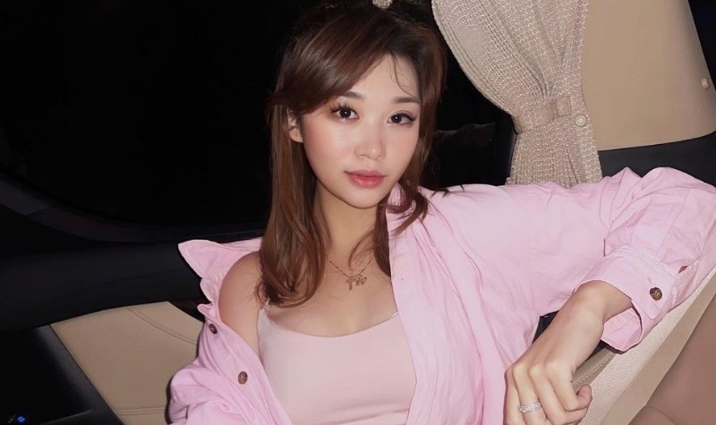 Livy Renata terang-terangan menggoda aktor tampan Jefri Nichol untuk minta dijemput olehnya dalam sebuah unggahan terbaru di Instagram.