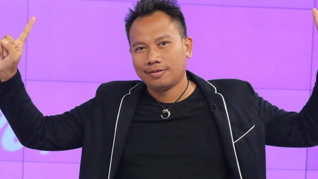 Vicky Prasetyo mengaku dapat juara pertama muhadhoroh sewaktu di pesantren, tetapi kini ia jarang memperlihatkan kepandaiannya itu lantaran malu dengan akhlaknya.