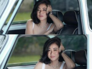 Cekricek.id - Lagi-lagi nama model cantik Atien Simon kembali menjadi bahan perbincangan, pose minta disopirin buat netizen meleleh