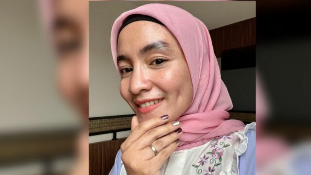 Cekricek.id - Rasanya tidak ada netizen yang tidak mengenal sosok Intan Nuraini. Tapi rupanya dulu sang suami tidak tahu jika ia adalah artis