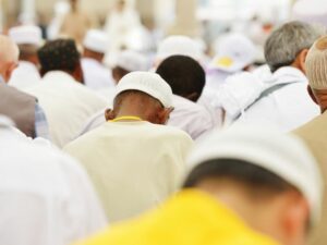 Cekricek.id - Dalam tujuan penciptaannya manusia dibuat atau diciptakan oleh Allah dengan tujuan untuk beriman dan mengenal Allah