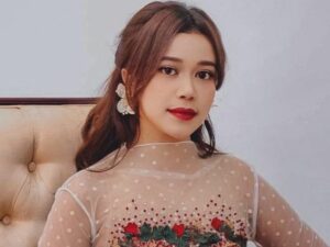 Cekricek.id - Penyanyi Brisia Jodie sempat membuat heboh, memutuskan pria yang memberinya credit tanpa limit karena diminta berhenti nyanyi